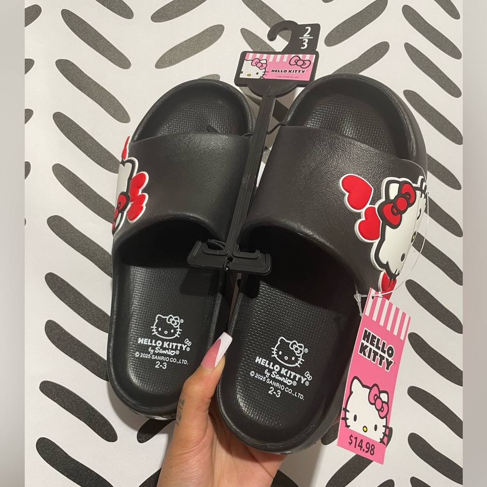 Hello Kitty Sandals